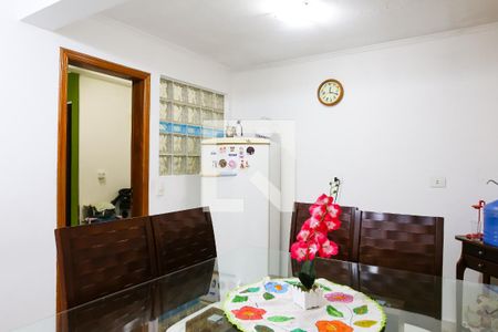 Casa à venda com 128m², 3 quartos e 2 vagas Casa à venda com 128m², 3 quartos e 2 vagasCozinha