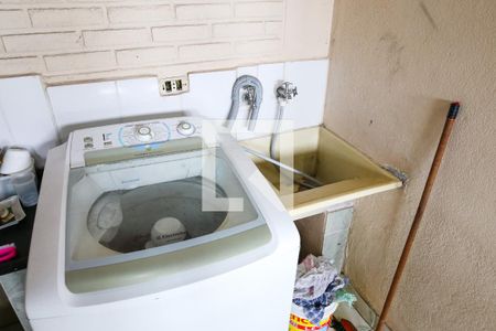 Casa à venda com 128m², 3 quartos e 2 vagas Casa à venda com 128m², 3 quartos e 2 vagasChurrasqueira e Lavanderia