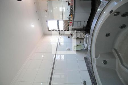 Casa à venda com 192m², 3 quartos e 3 vagasBanheiro da Suíte 3