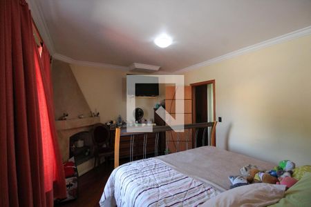 Casa à venda com 192m², 3 quartos e 3 vagasQuarto 3 - Suíte