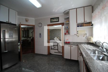 Casa à venda com 192m², 3 quartos e 3 vagasCozinha