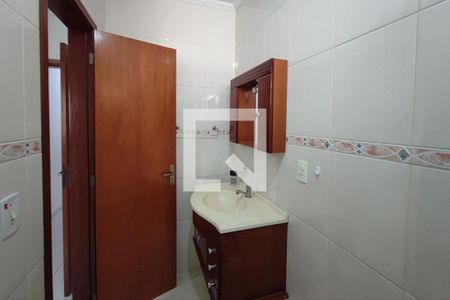 Casa à venda com 182m², 3 quartos e 2 vagas Casa à venda com 182m², 3 quartos e 2 vagasBanheiro suíte