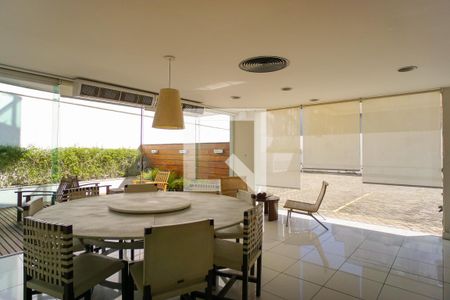 Apartamento à venda com 70m², 2 quartos e 2 vagas Apartamento à venda com 70m², 2 quartos e 2 vagasÁrea comum - Salão de festas