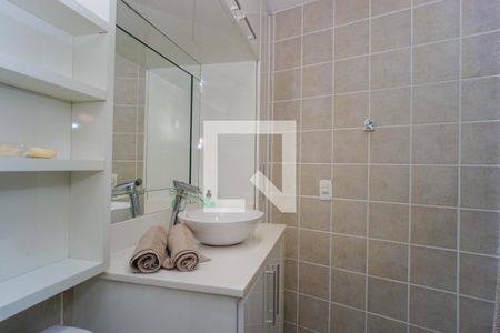 Apartamento à venda com 70m², 2 quartos e 2 vagas Apartamento à venda com 70m², 2 quartos e 2 vagasBanheiro da Suíte 2