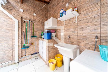 Casa à venda com 153m², 2 quartos e 3 vagas Casa à venda com 153m², 2 quartos e 3 vagasÁrea de Serviço e Churrasqueira