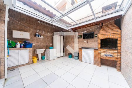 Casa à venda com 153m², 2 quartos e 3 vagas Casa à venda com 153m², 2 quartos e 3 vagasÁrea de Serviço e Churrasqueira