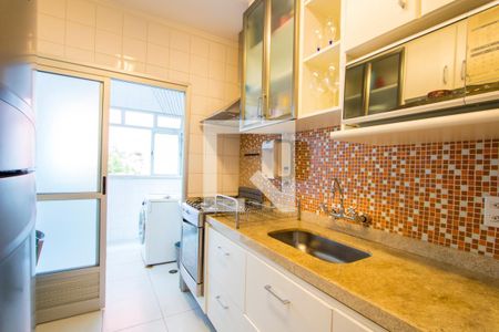 Apartamento para alugar com 89m², 3 quartos e 2 vagas Apartamento para alugar com 89m², 3 quartos e 2 vagasCozinha