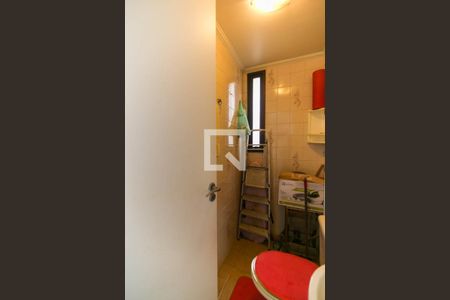 Apartamento à venda com 123m², 4 quartos e 2 vagasBanheiro de Serviço