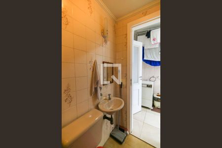 Apartamento à venda com 123m², 4 quartos e 2 vagasBanheiro de Serviço