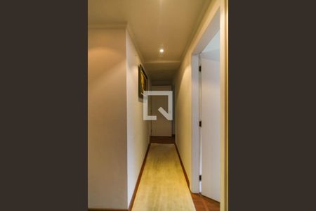 Apartamento à venda com 123m², 4 quartos e 2 vagasCorredor