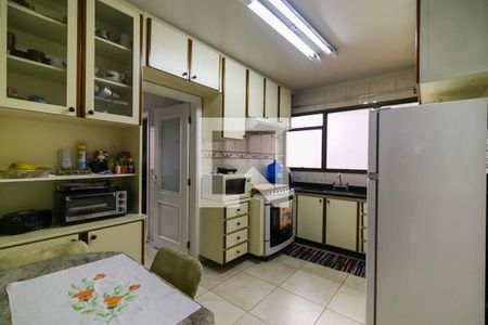 Apartamento à venda com 123m², 4 quartos e 2 vagasCozinha
