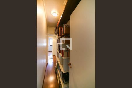 Apartamento à venda com 123m², 4 quartos e 2 vagasCorredor