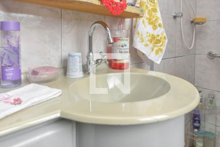 Apartamento à venda com 70m², 2 quartos e sem vaga Apartamento à venda com 70m², 2 quartos e sem vagaBanheiro