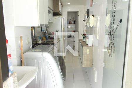 Apartamento à venda com 75m², 2 quartos e 1 vagaCozinha e Área de Serviço