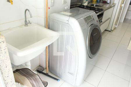 Apartamento à venda com 75m², 2 quartos e 1 vagaDetalhe da area de serviço