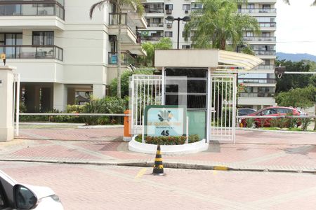 Apartamento à venda com 75m², 2 quartos e 1 vagaFachada do Condomínio