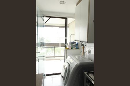 Apartamento à venda com 75m², 2 quartos e 1 vagaÁrea de Serviço