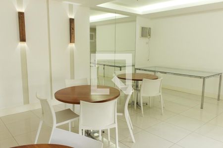 Apartamento à venda com 75m², 2 quartos e 1 vagaÁrea comum - Salão de festas