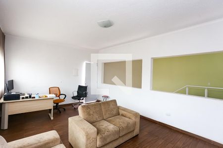 Casa à venda com 460m², 3 quartos e 4 vagas Casa à venda com 460m², 3 quartos e 4 vagassala TV