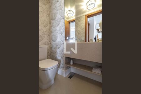 Apartamento à venda com 140m², 3 quartos e 2 vagas Apartamento à venda com 140m², 3 quartos e 2 vagasLavabo