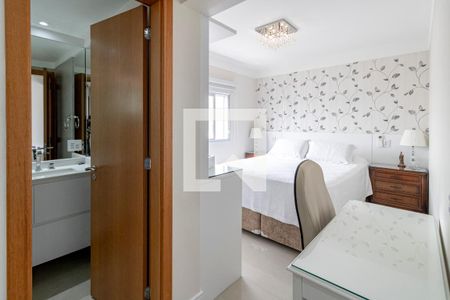 Apartamento à venda com 140m², 3 quartos e 2 vagas Apartamento à venda com 140m², 3 quartos e 2 vagasQuarto 03 Suíte