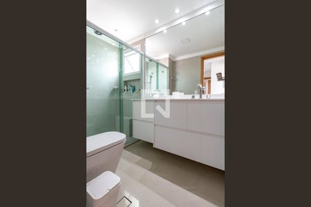 Apartamento à venda com 140m², 3 quartos e 2 vagas Apartamento à venda com 140m², 3 quartos e 2 vagasBanheiro 03 da Suíte 03