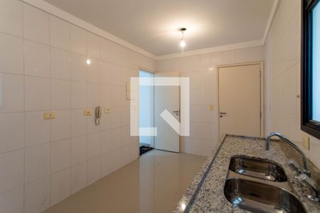 Apartamento à venda com 120m², 3 quartos e 2 vagasCozinha