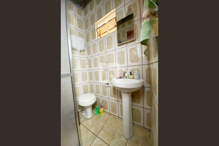 Casa à venda com 180m², 3 quartos e 3 vagasBanheiro de Serviço