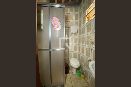 Casa à venda com 180m², 3 quartos e 3 vagasBanheiro de Serviço