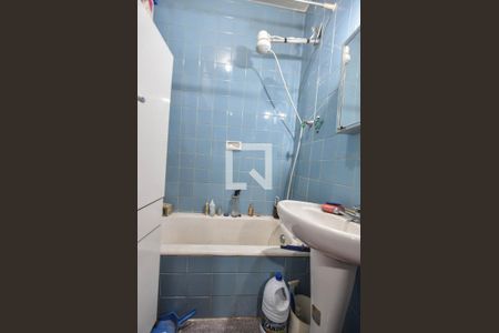 Casa à venda com 128m², 3 quartos e 2 vagasBanheiro 02