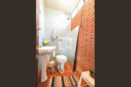 Casa à venda com 128m², 3 quartos e 2 vagasLavabo