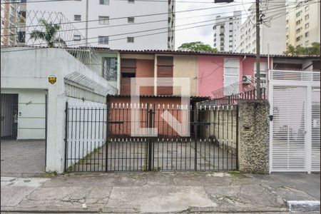 Casa à venda com 128m², 3 quartos e 2 vagasFachada