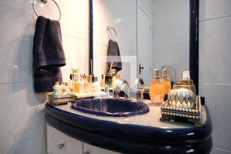 Casa à venda com 170m², 3 quartos e 2 vagasBanheiro 3