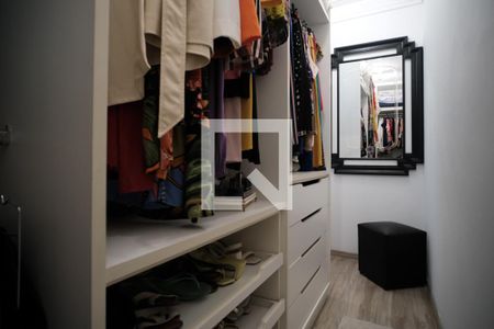 Casa à venda com 170m², 3 quartos e 2 vagasCloset