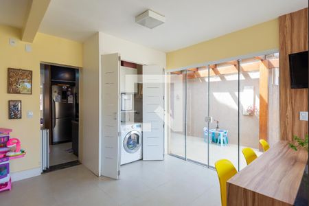 Casa de condomínio à venda com 102m², 3 quartos e 2 vagasÁrea comum