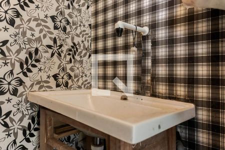 Apartamento à venda com 127m², 3 quartos e 2 vagas Apartamento à venda com 127m², 3 quartos e 2 vagasÁrea de Serviço