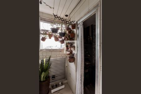 Apartamento à venda com 127m², 3 quartos e 2 vagas Apartamento à venda com 127m², 3 quartos e 2 vagasÁrea de Serviço