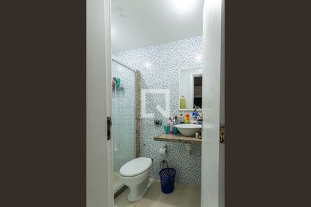 Casa de condomínio à venda com 180m², 3 quartos e 1 vagaBanheiro da Suíte