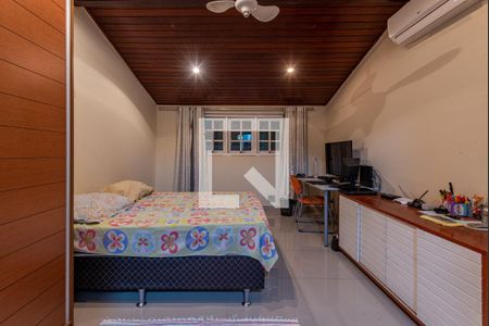 Casa de condomínio à venda com 180m², 3 quartos e 1 vagaQuarto Suíte