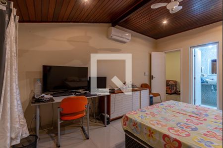 Casa de condomínio à venda com 180m², 3 quartos e 1 vagaQuarto Suíte