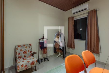 Casa de condomínio à venda com 180m², 3 quartos e 1 vagaQuarto 1