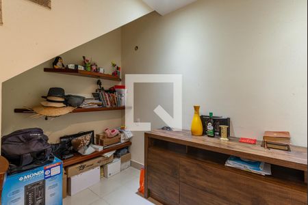 Casa de condomínio à venda com 180m², 3 quartos e 1 vagaSala