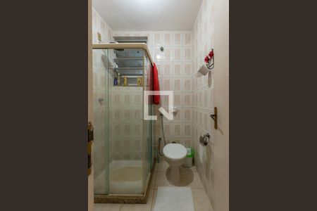 Casa de condomínio à venda com 180m², 3 quartos e 1 vagaBanheiro