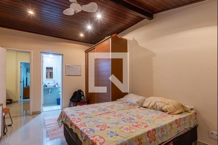 Casa de condomínio à venda com 180m², 3 quartos e 1 vagaQuarto Suíte