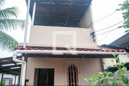 Casa à venda com 100m², 1 quarto e 4 vagas Casa à venda com 100m², 1 quarto e 4 vagasfachada