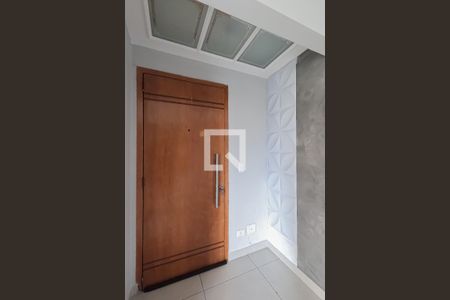 Apartamento à venda com 76m², 2 quartos e 1 vagaEntrada