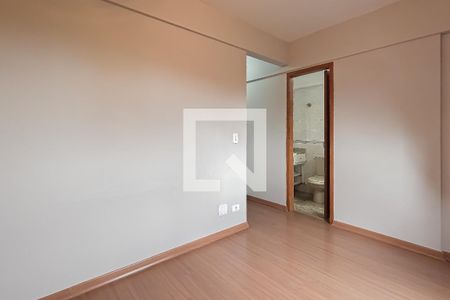 Apartamento à venda com 76m², 2 quartos e 1 vagaSuíte