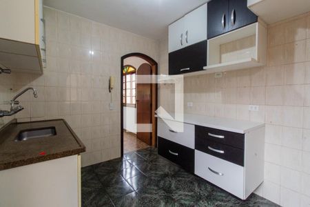 Casa à venda com 104m², 2 quartos e 2 vagas Casa à venda com 104m², 2 quartos e 2 vagasCozinha