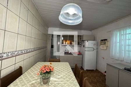 Casa à venda com 140m², 4 quartos e 2 vagasCozinha