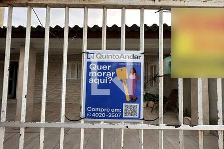 Casa à venda com 140m², 4 quartos e 2 vagasFachada